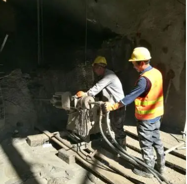 麻栗坡水下抗分散灌浆料特点 水下不分散注浆料介绍