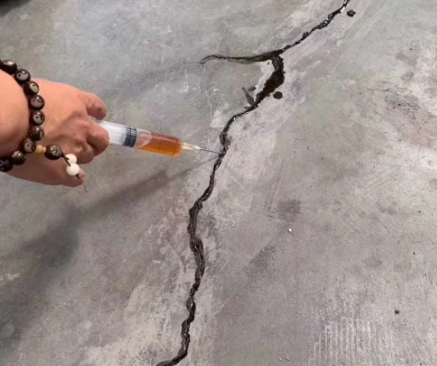 麻栗坡混凝土裂缝修补技术详解​